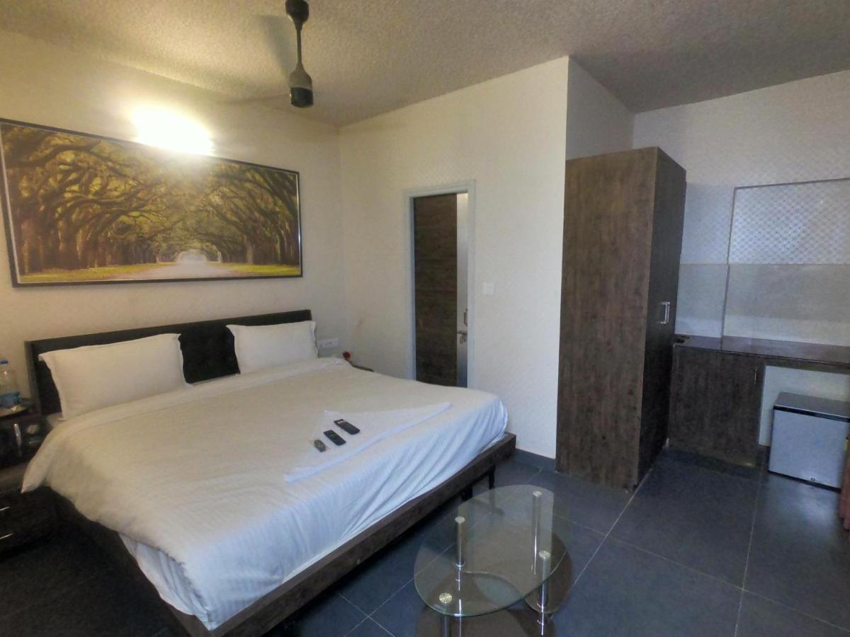 Fabhotel Seasons Suites - Jp Nagar Bangalore Buitenkant foto
