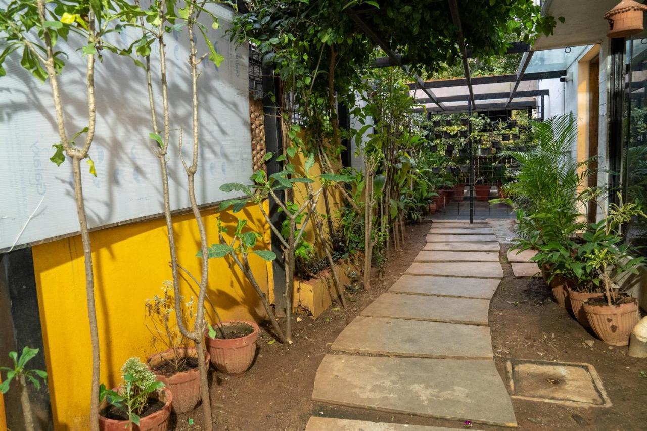 Fabhotel Seasons Suites - Jp Nagar Bangalore Buitenkant foto