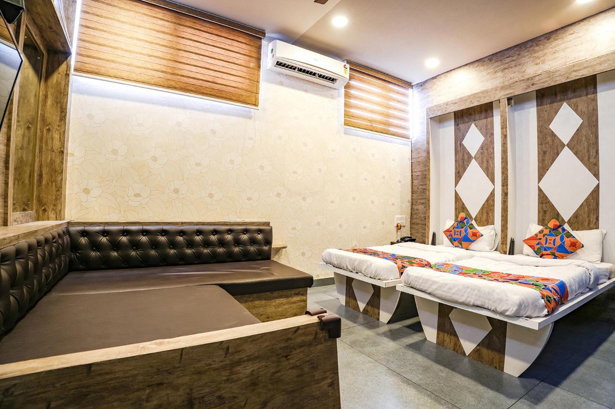 Fabhotel Seasons Suites - Jp Nagar Bangalore Buitenkant foto